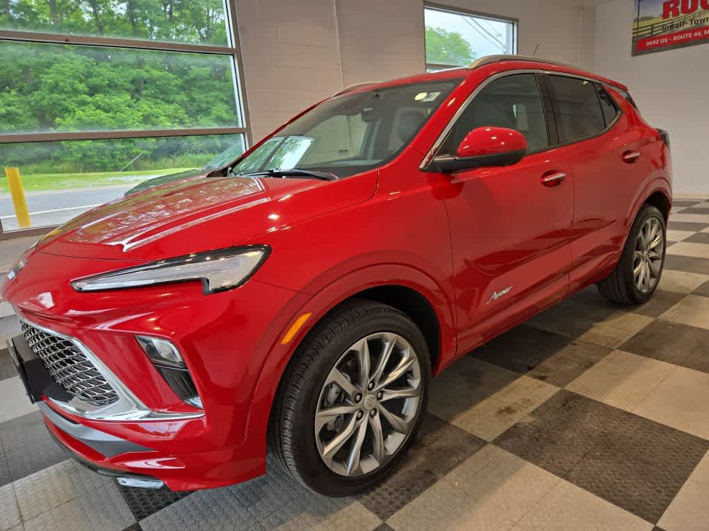 Used 2026 Buick Encore GX Avenir w/ Avenir Technology Package AWD/4WD image 4