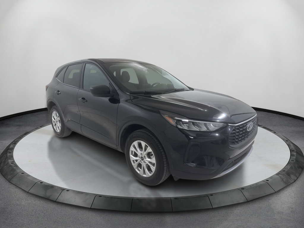 Used 2025 Ford Escape Active AWD/4WD image 3