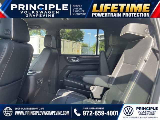 Used 2023 Chevrolet Suburban Premier AWD/4WD image 23