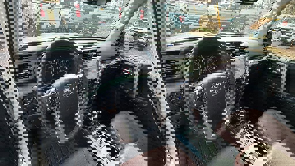 Used 2021 Toyota 4Runner Limited image 22