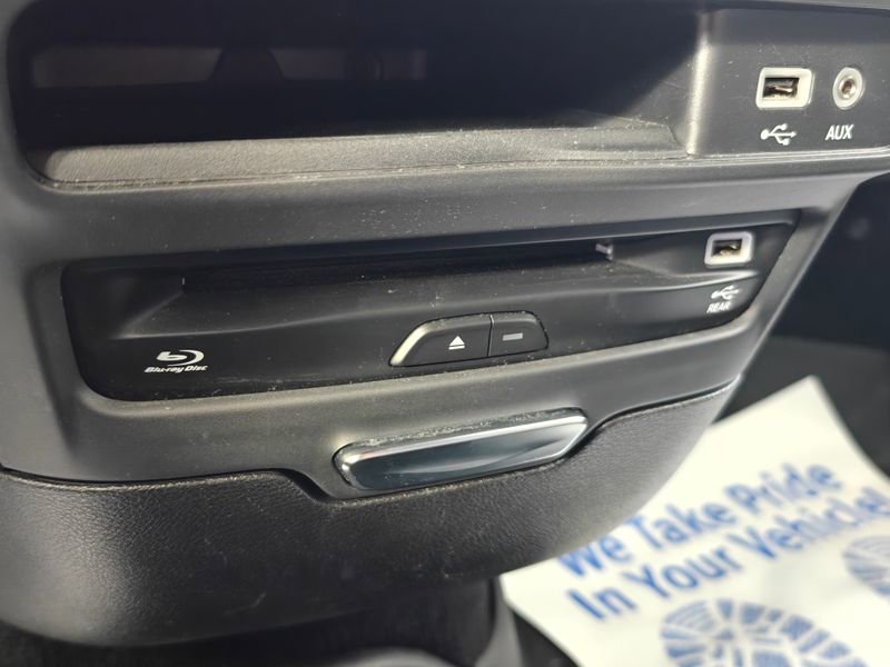 Used 2020 Chrysler Pacifica Touring-L Plus FWD image 37