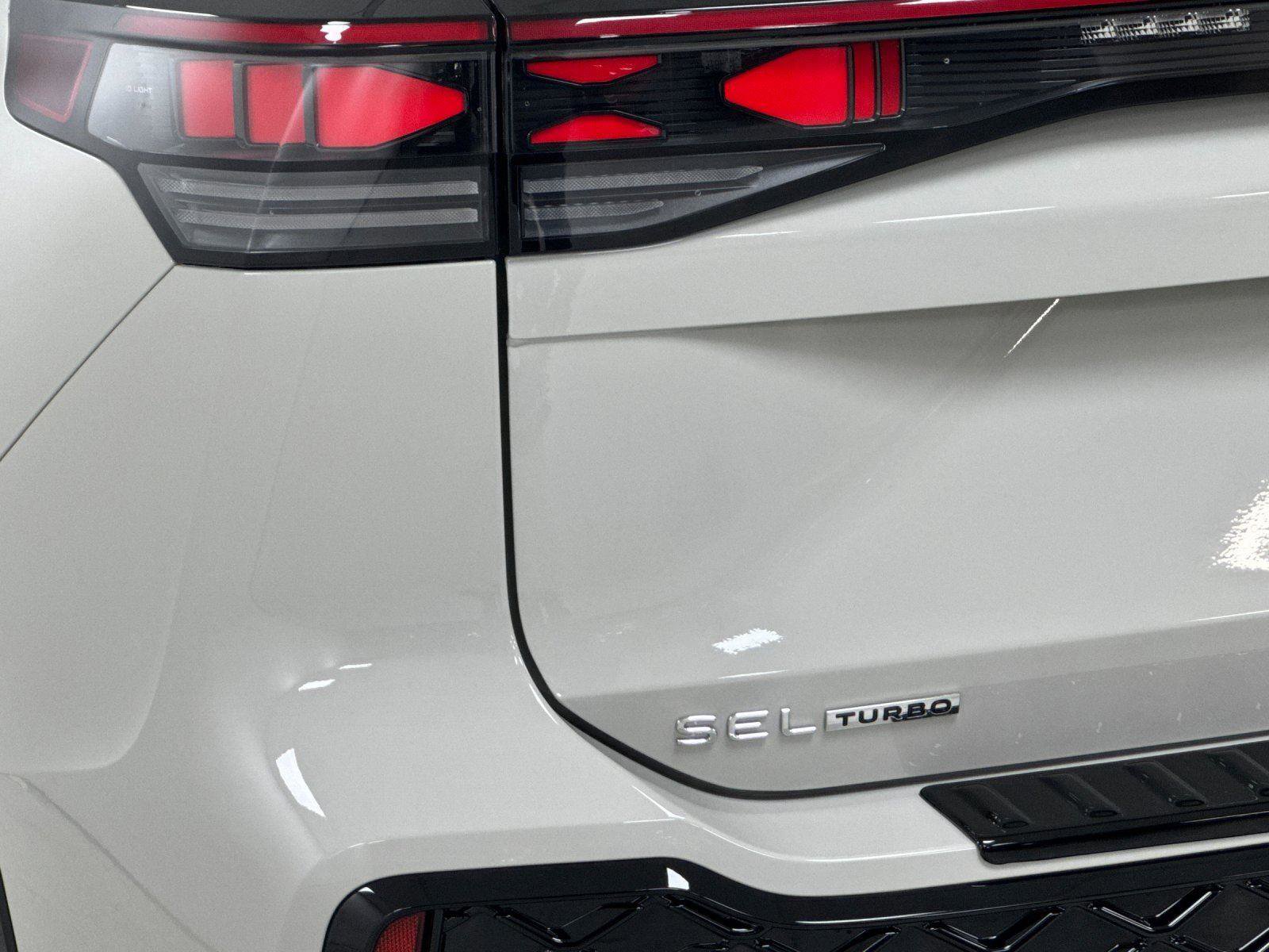 New 2026 Volkswagen Tiguan SEL R-Line AWD/4WD image 26