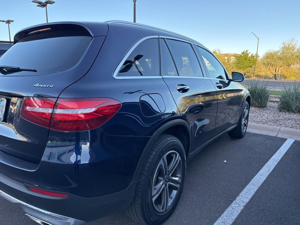 Used 2018 Mercedes-Benz GLC 300 4MATIC image 5
