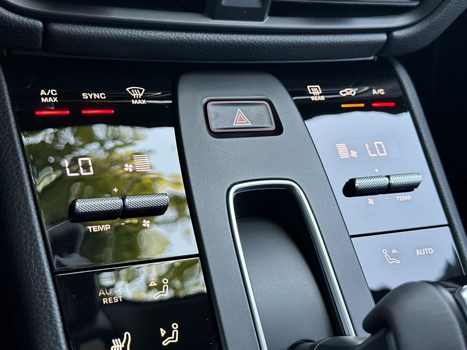 New 2026 Porsche Macan AWD/4WD image 23