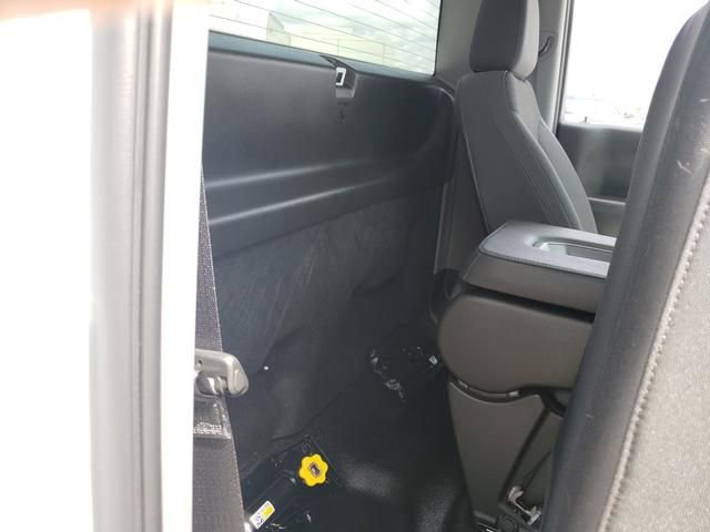 Used 2025 Chevrolet Silverado 1500 W/T w/ WT Value Package image 19