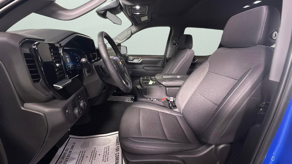 Used 2025 Chevrolet Silverado 1500 LT image 17