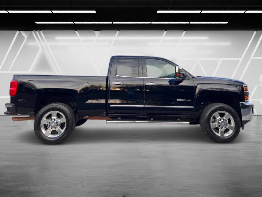 Used 2016 Chevrolet Silverado 2500 LTZ w/ LTZ Plus Package image 7