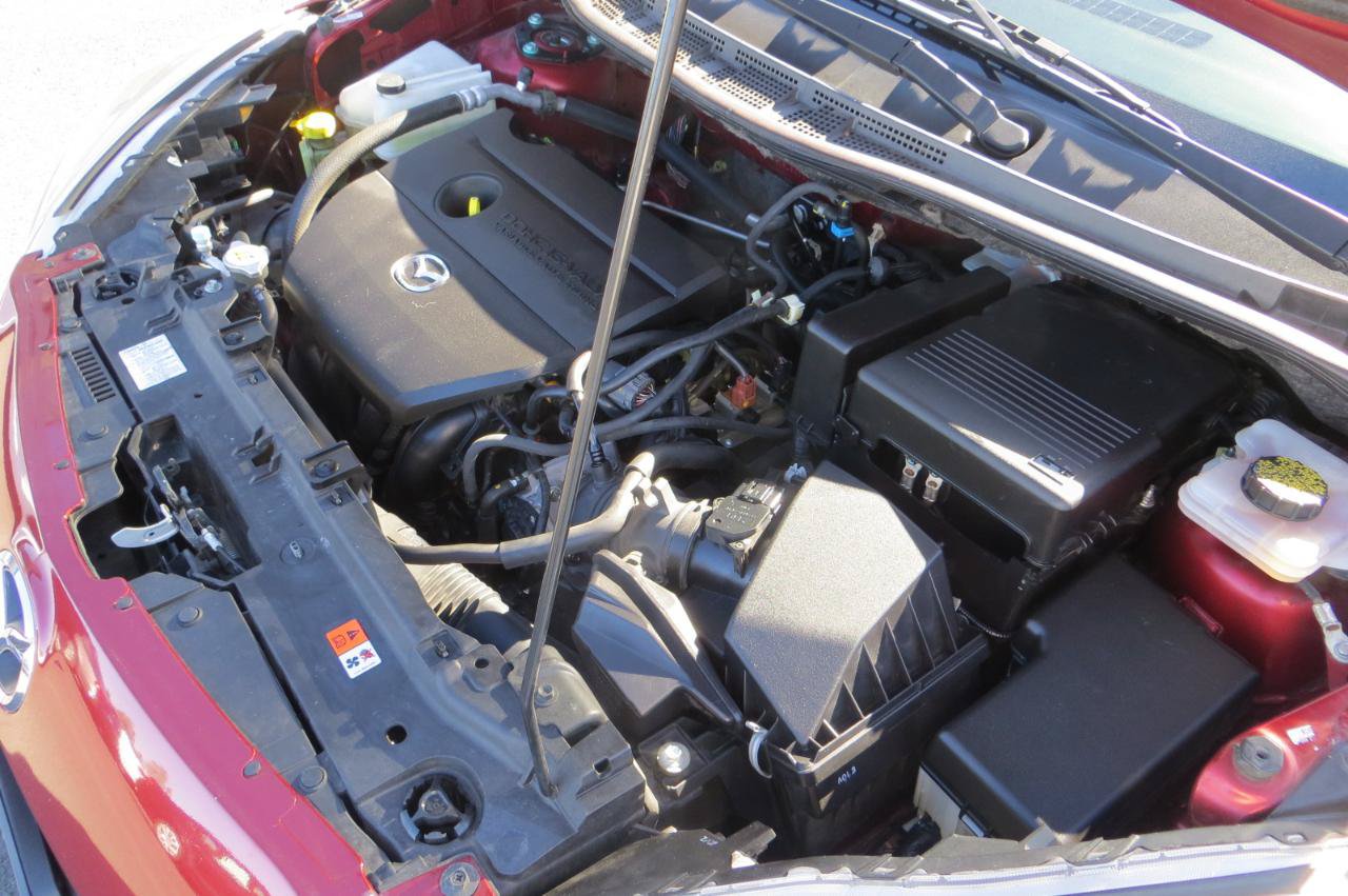 Used 2012 MAZDA MAZDA5 Sport FWD image 20