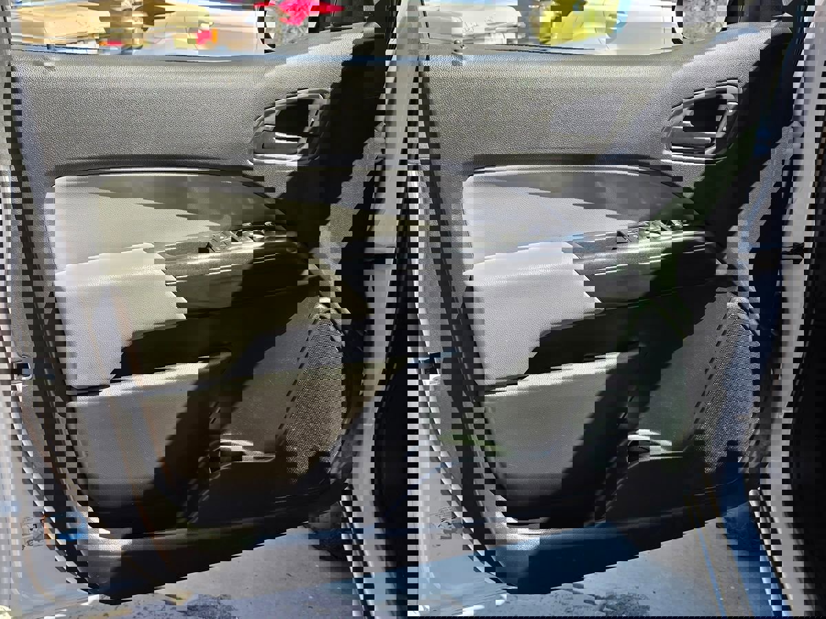 Used 2019 Chevrolet Colorado W/T w/ Custom Special Edition image 27