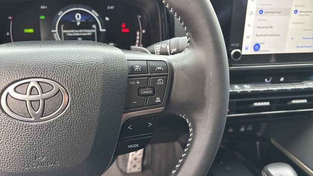 Used 2025 Toyota Camry SE image 22