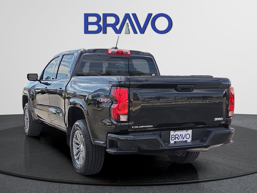 Used 2024 Chevrolet Colorado LT w/ LT Convenience Package AWD/4WD image 3