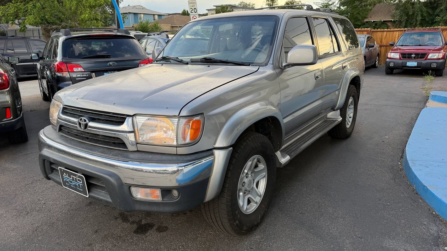 Used 2001 Toyota 4Runner SR5 AWD/4WD image 5
