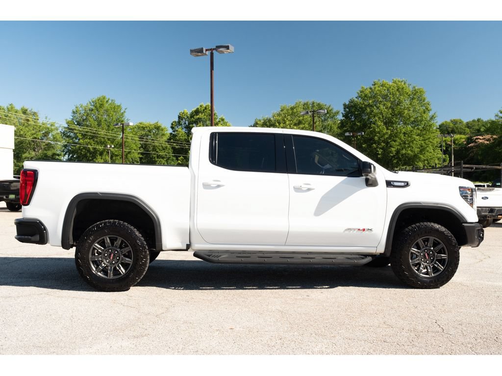 Used 2024 GMC Sierra 1500 AT4X AWD/4WD image 9