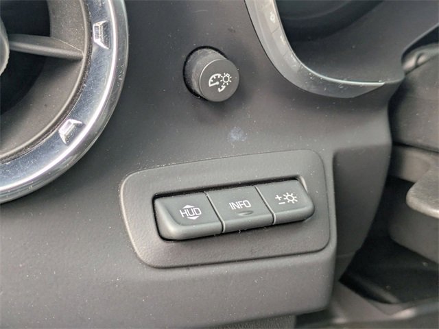 Used 2016 Chevrolet Camaro SS image 15