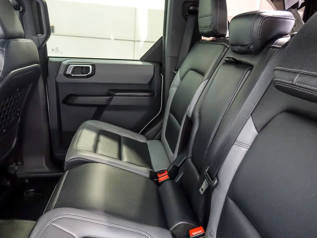 Used 2024 Ford Bronco Big Bend w/ Sasquatch Package AWD/4WD image 11