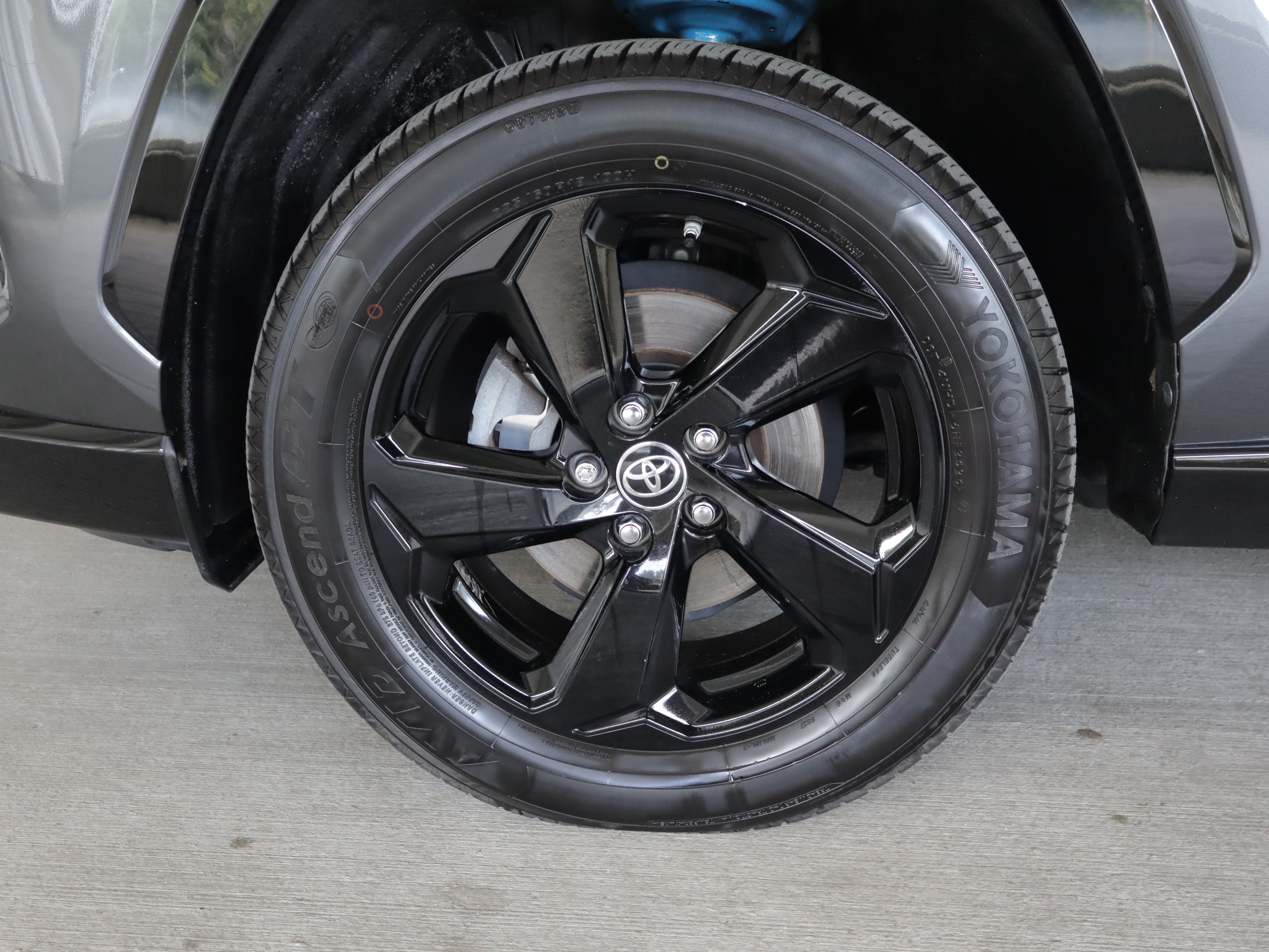 Used 2019 Toyota RAV4 XSE AWD/4WD image 30