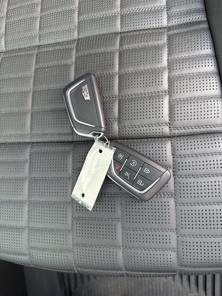 Used 2025 Cadillac Escalade ESV Sport Platinum w/ LPO, Floor Liner Package image 41