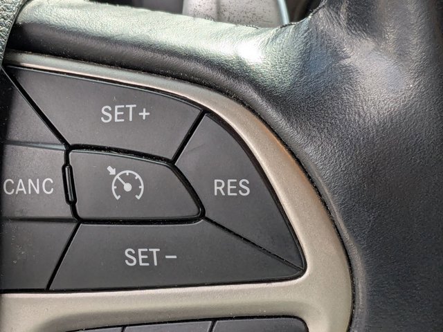 Used 2014 Jeep Grand Cherokee Limited w/ Trailer Tow Group IV image 8