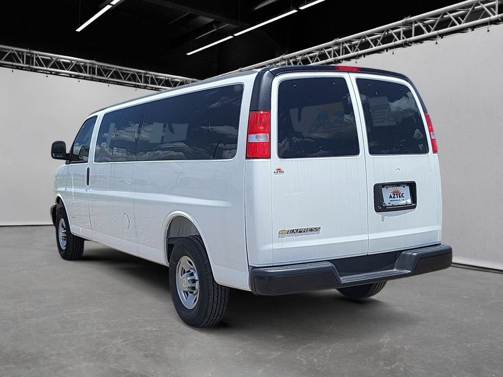 New 2026 Chevrolet Express 3500 LS RWD image 7