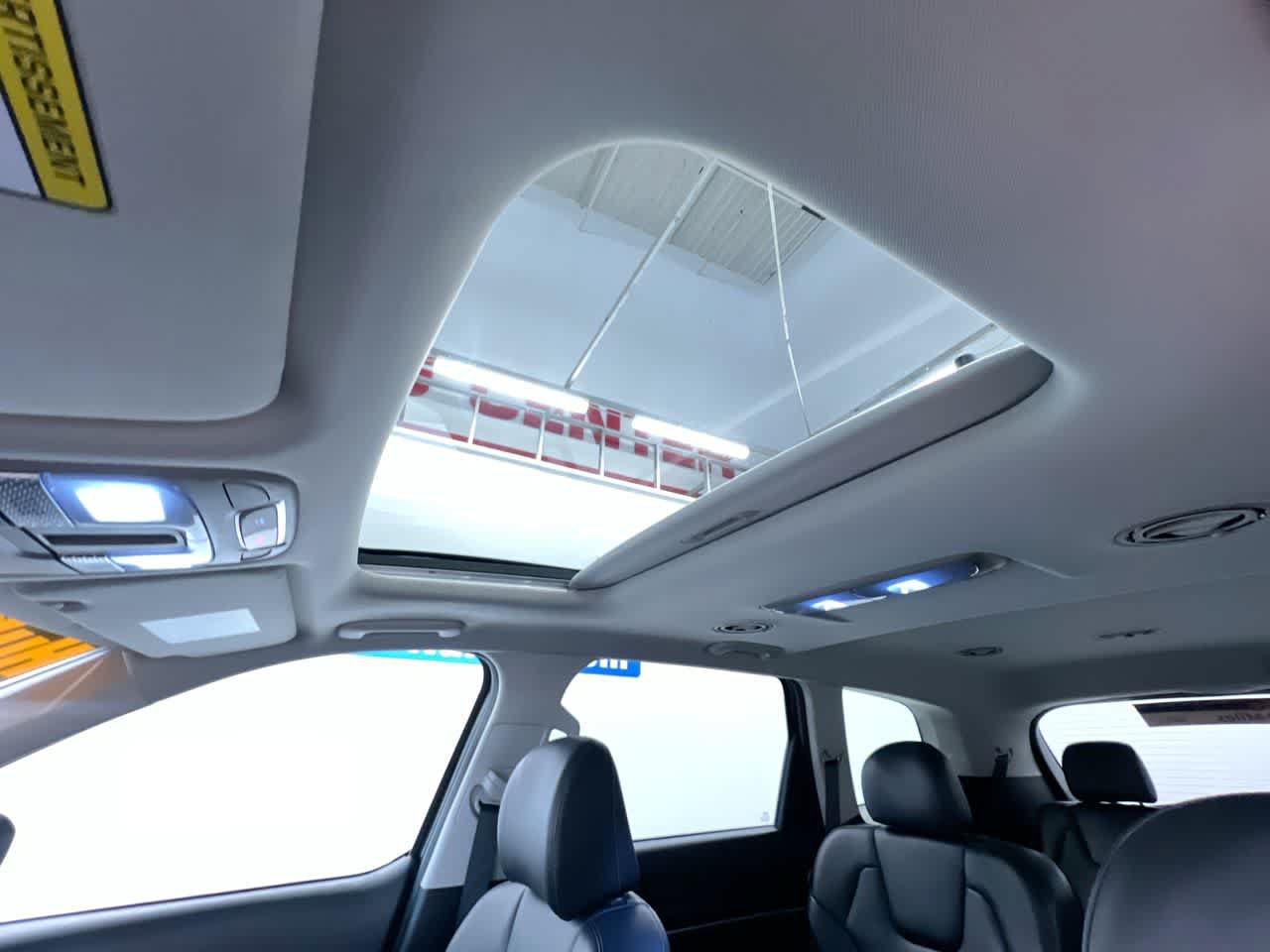 Used 2025 Kia Telluride S FWD image 48