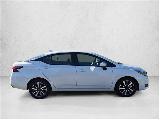 Used 2025 Nissan Versa SV FWD image 4