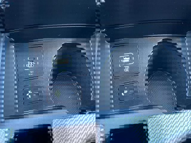 Used 2023 Hyundai Santa Fe Limited image 13