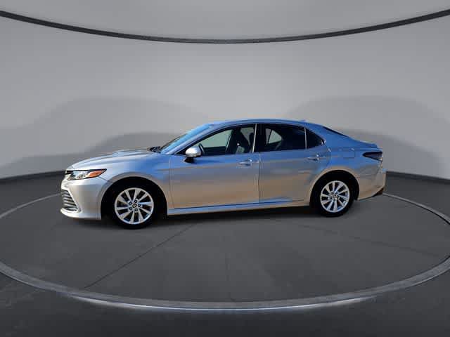 Used 2022 Toyota Camry LE FWD image 4