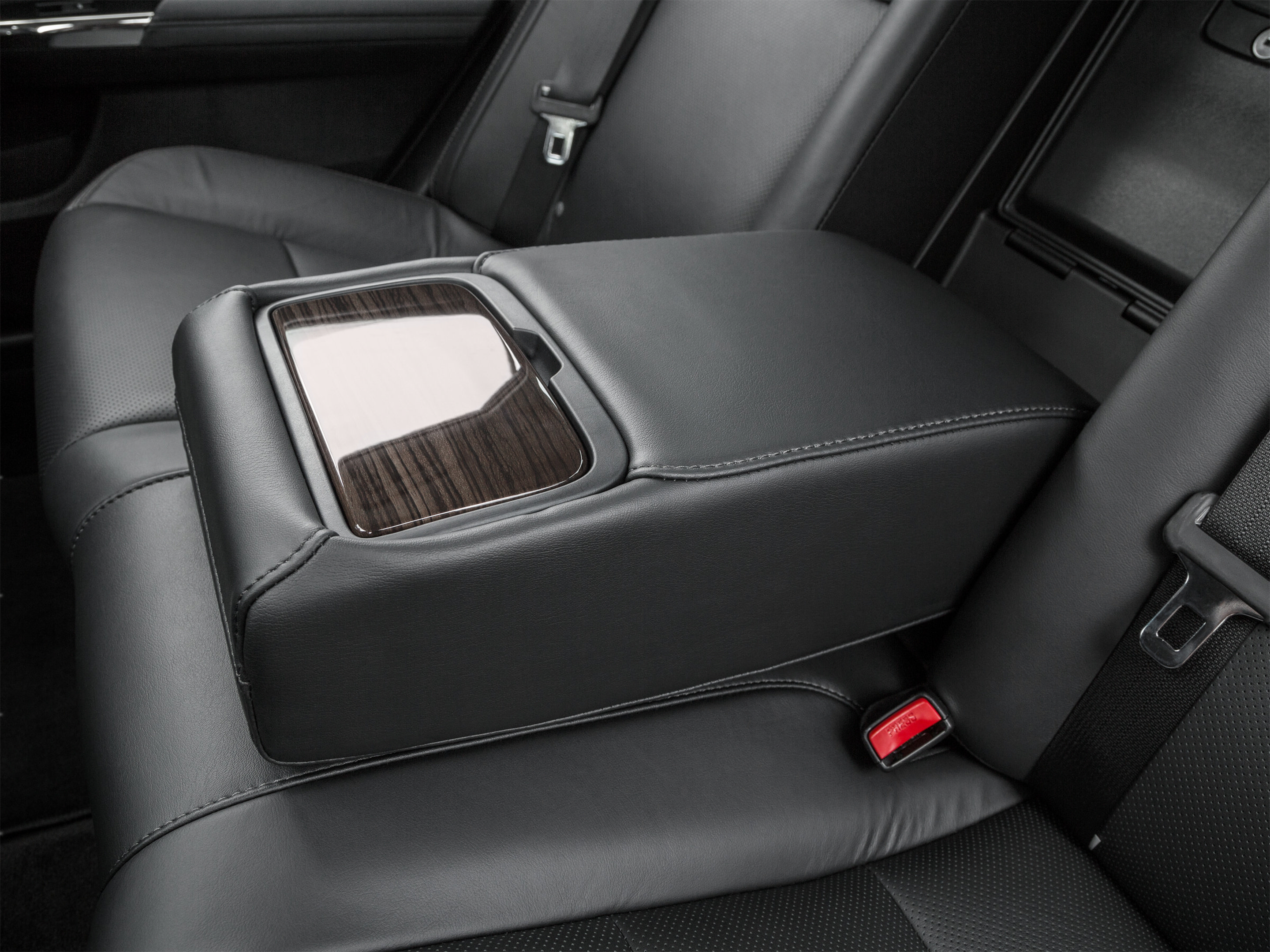 Used 2015 Toyota Avalon Limited FWD image 36
