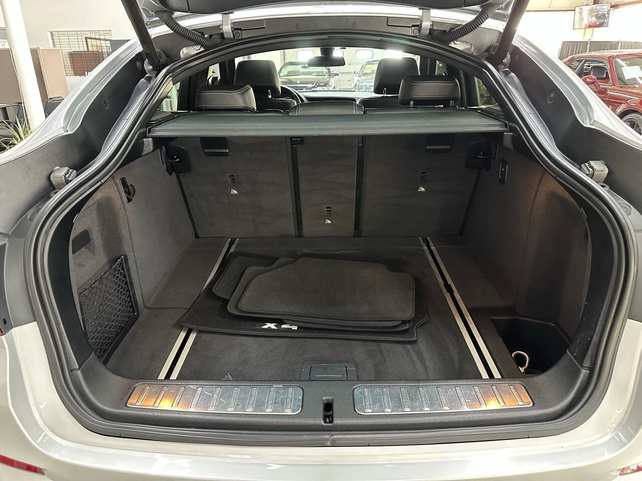 Used 2017 BMW X4 M40i w/ Technology Package image 8