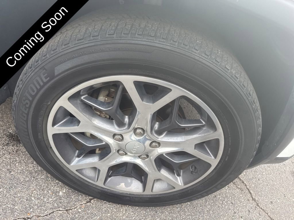 Used 2019 Jeep Grand Cherokee Limited w/ Luxury Group II image 18