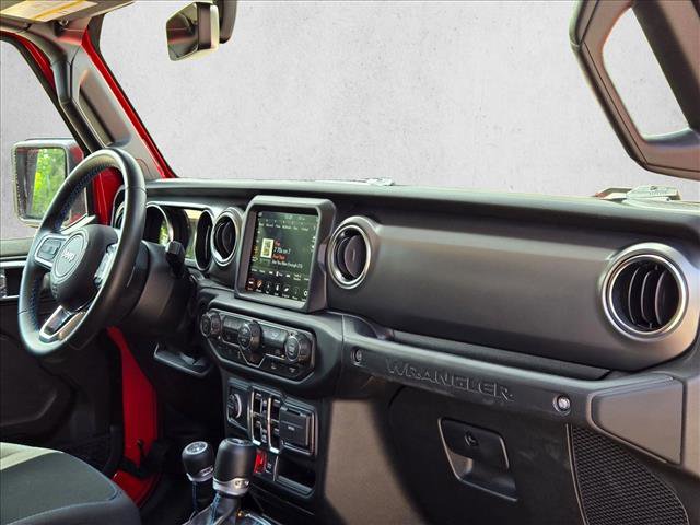 Used 2022 Jeep Wrangler Unlimited Rubicon 4xe AWD/4WD image 21