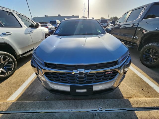 Used 2026 Chevrolet Trax RS w/ Sunroof Package FWD image 2