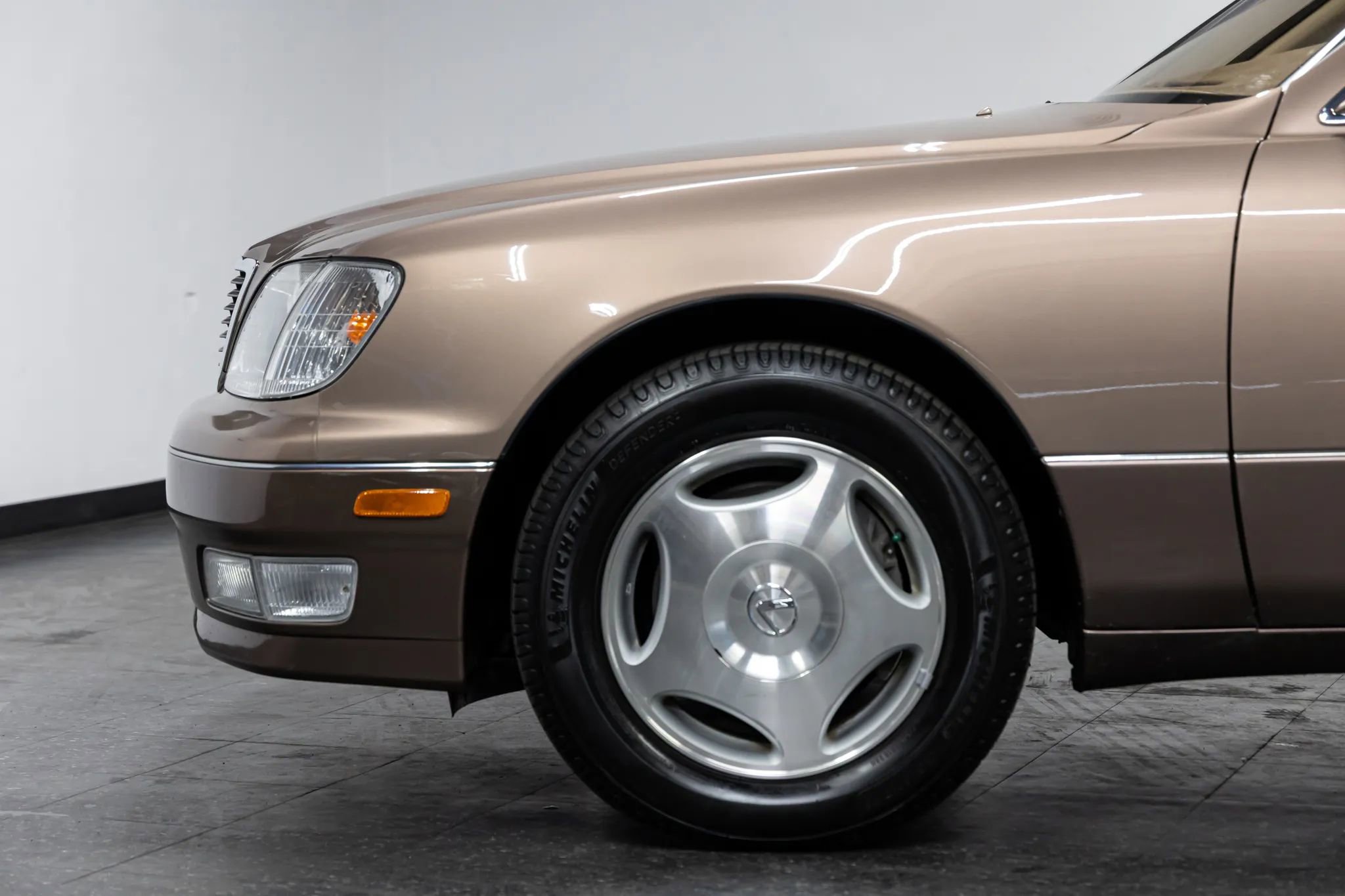 Used 1998 Lexus LS 400 image 20