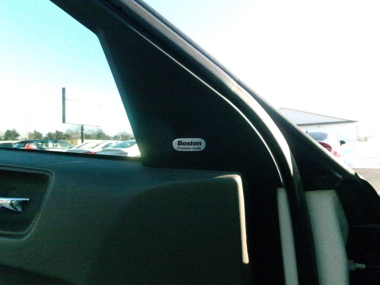 Used 2008 Chrysler 300 C w/ Luxury Group II image 18