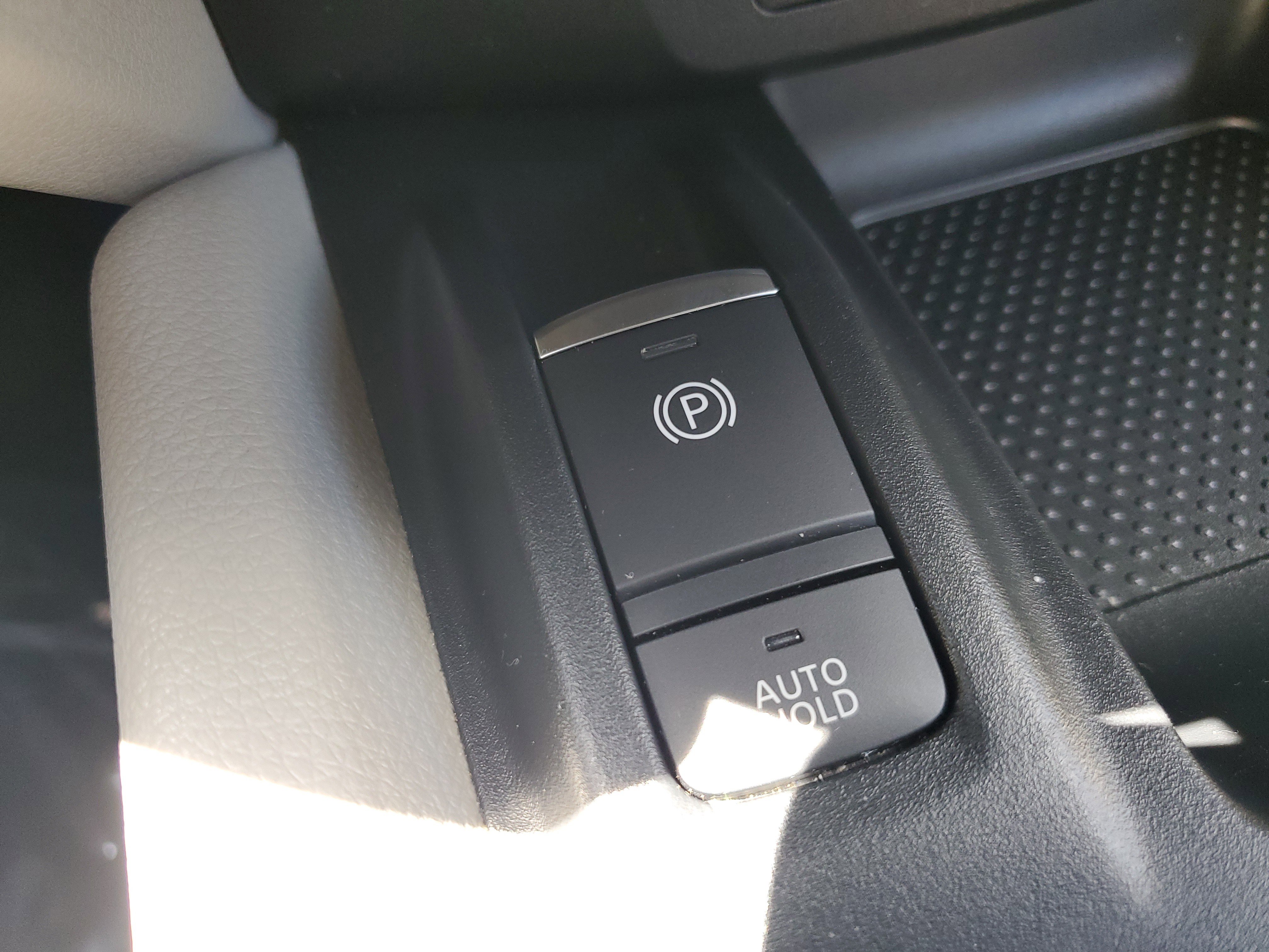 Certified 2022 Nissan Rogue Sport SV w/ Technology Package image 27