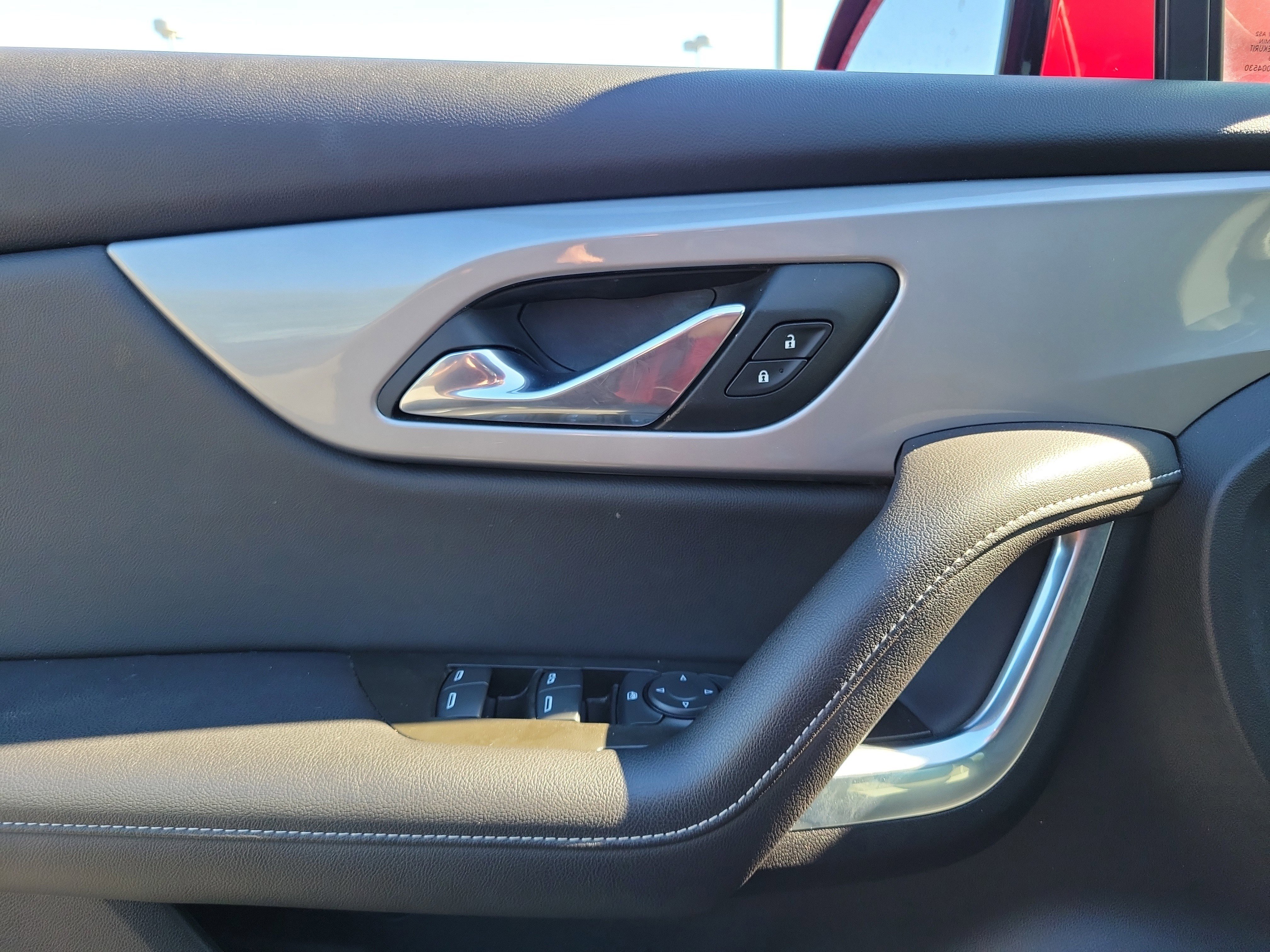 Used 2023 Chevrolet Blazer LT image 17