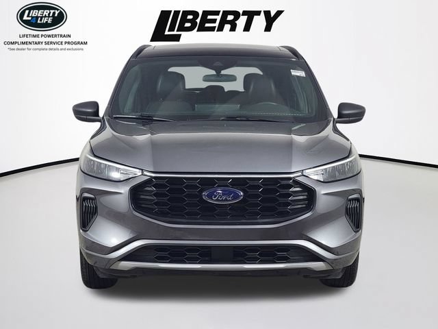 Used 2023 Ford Escape ST-Line w/ Tech Pack #1 AWD/4WD image 9