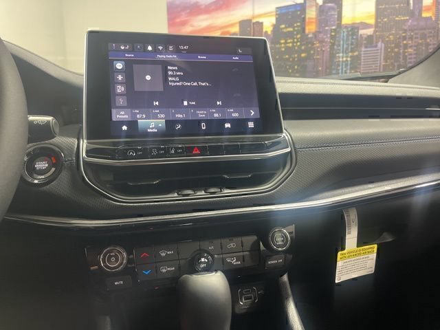 New 2026 Jeep Compass Latitude AWD/4WD image 18