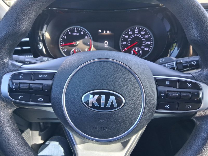 Used 2021 Kia K5 LXS FWD image 14