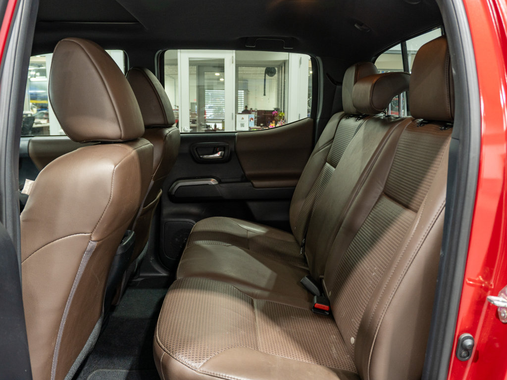 Used 2019 Toyota Tacoma Limited AWD/4WD image 14