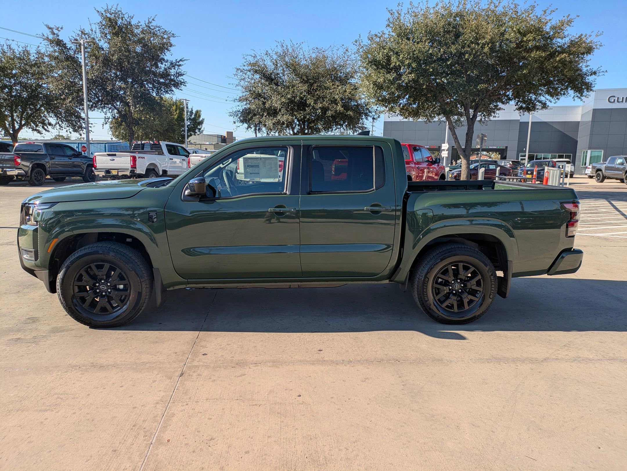 New 2026 Nissan Frontier SV image 6