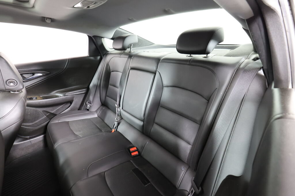 Used 2016 Chevrolet Malibu Premier FWD image 15