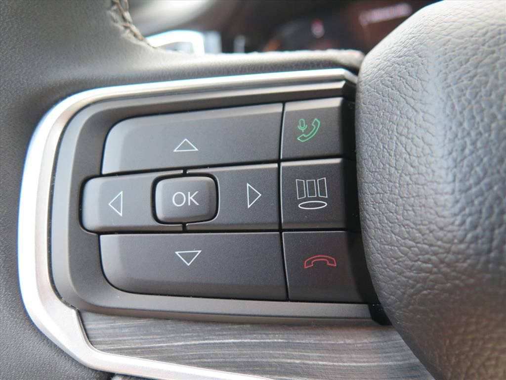 Used 2023 Jeep Wagoneer Series III w/ Premium Group I AWD/4WD image 19