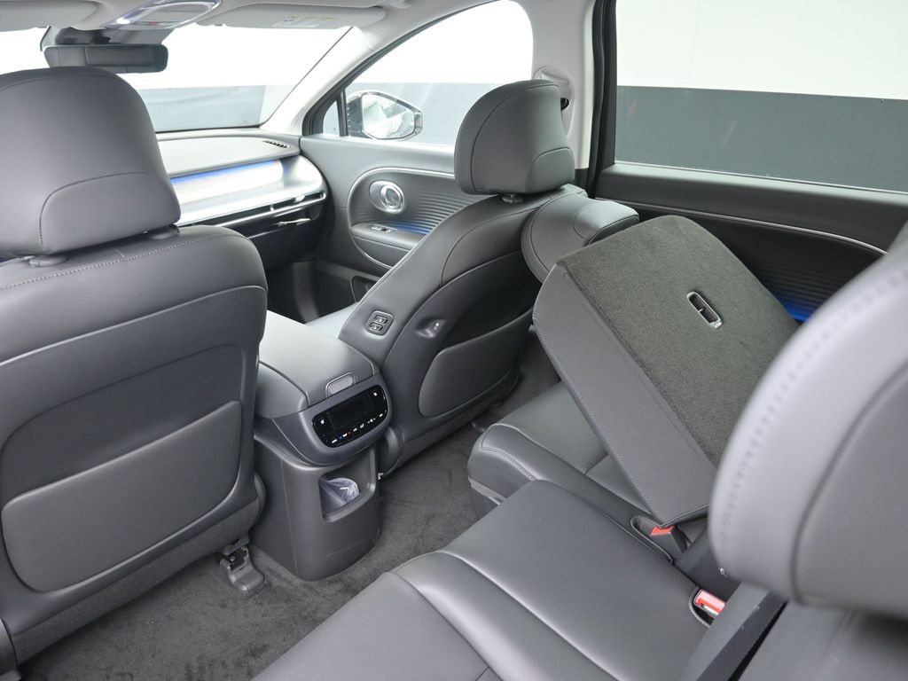 New 2026 Hyundai Ioniq 9 SEL image 18