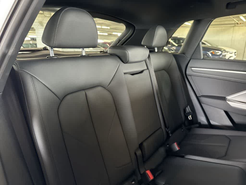 Used 2025 Audi Q3 2.0T Premium w/ Convenience Package AWD/4WD image 25