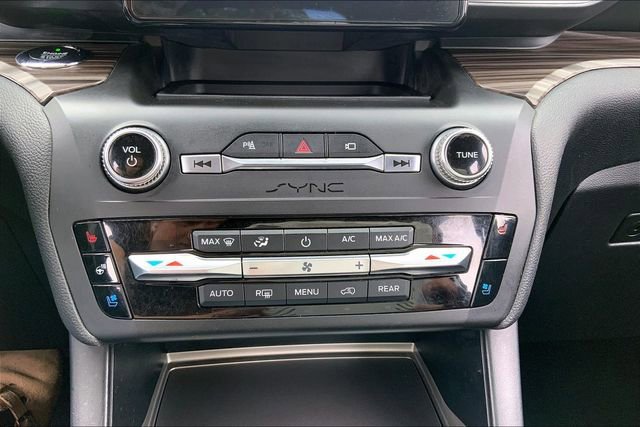 Used 2020 Ford Explorer Limited w/ Class III Trailer Tow Package image 33