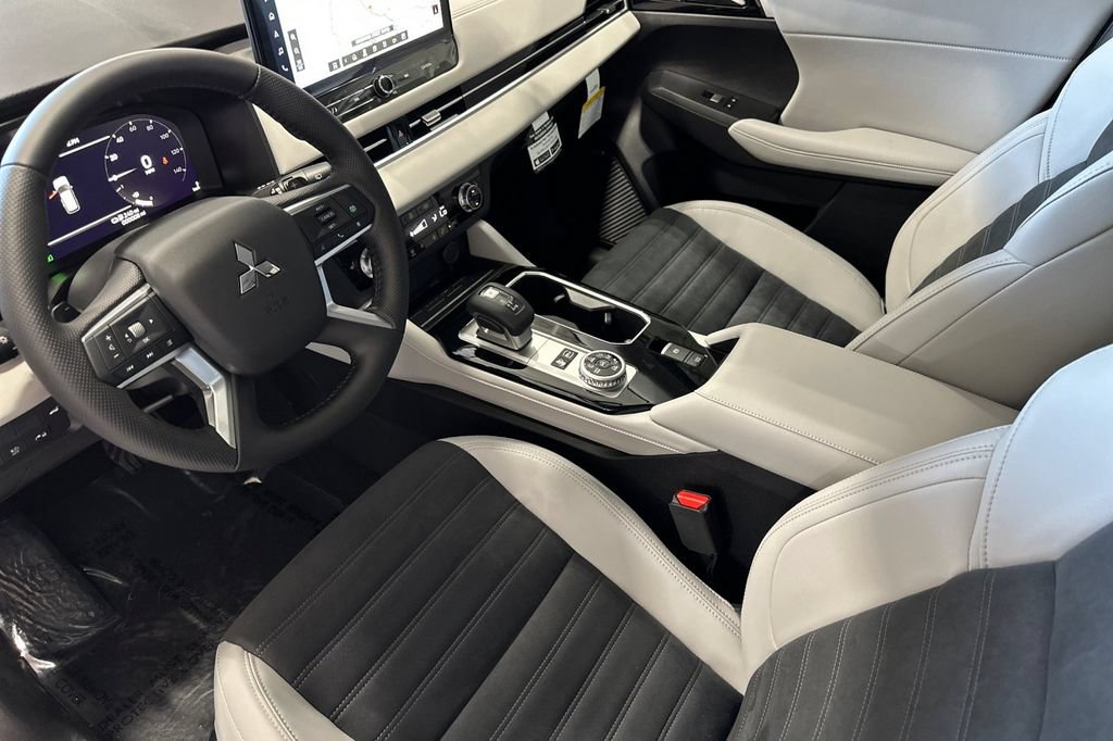 New 2026 Mitsubishi Outlander SE AWD/4WD image 10