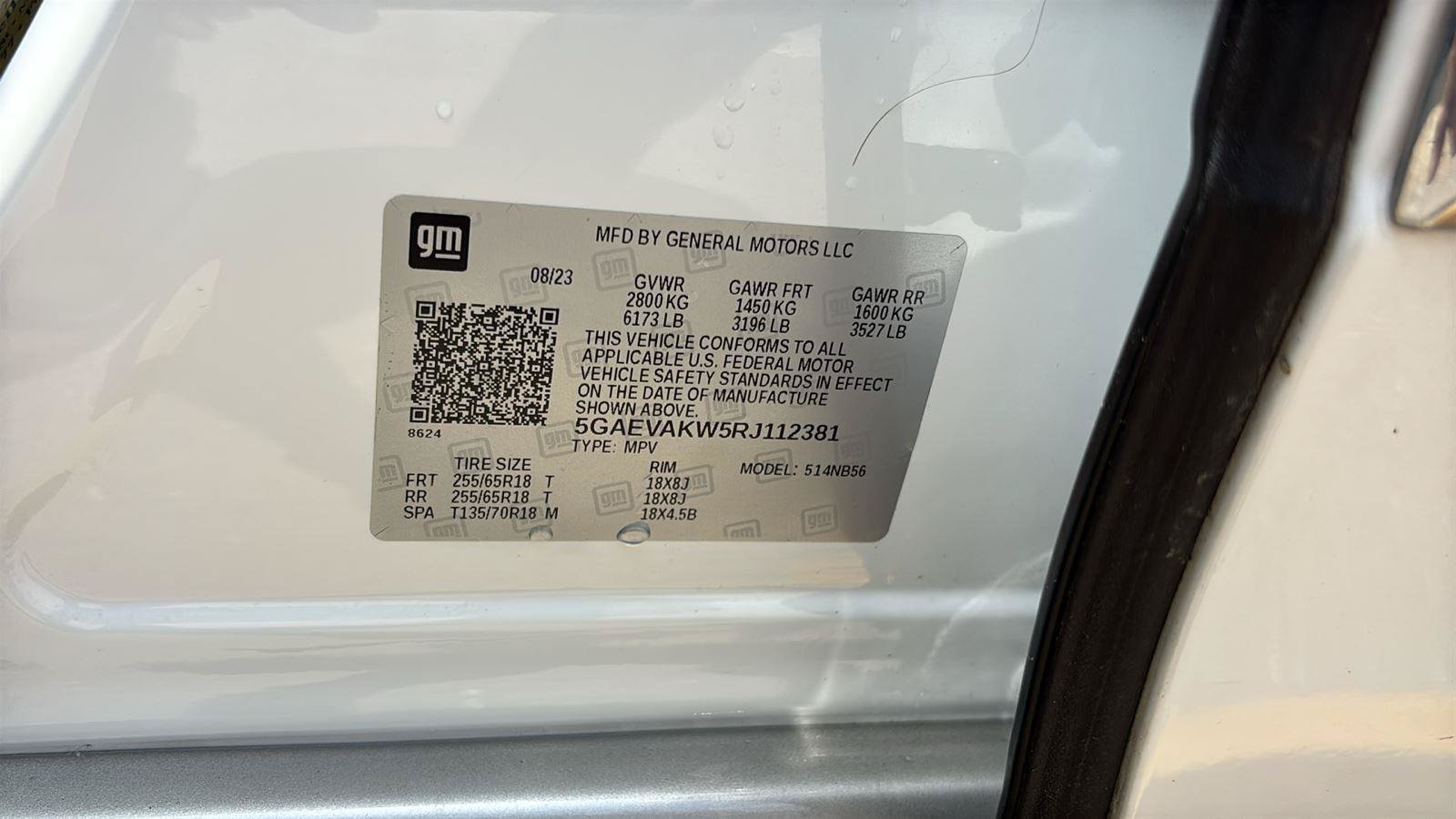 Certified 2024 Buick Enclave Essence AWD/4WD image 13