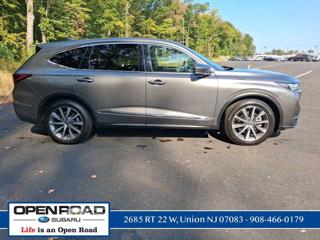 Used 2025 Acura MDX w/ Technology Package AWD/4WD image 2