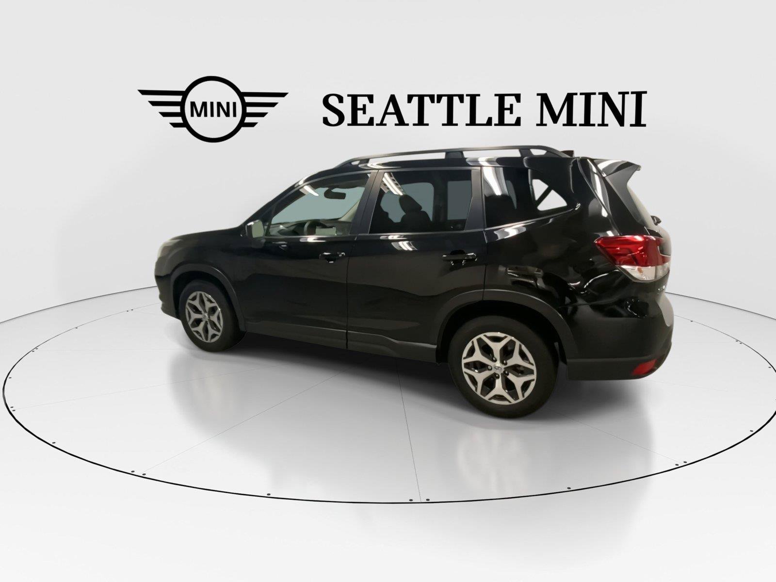 Used 2024 Subaru Forester Premium AWD/4WD image 8